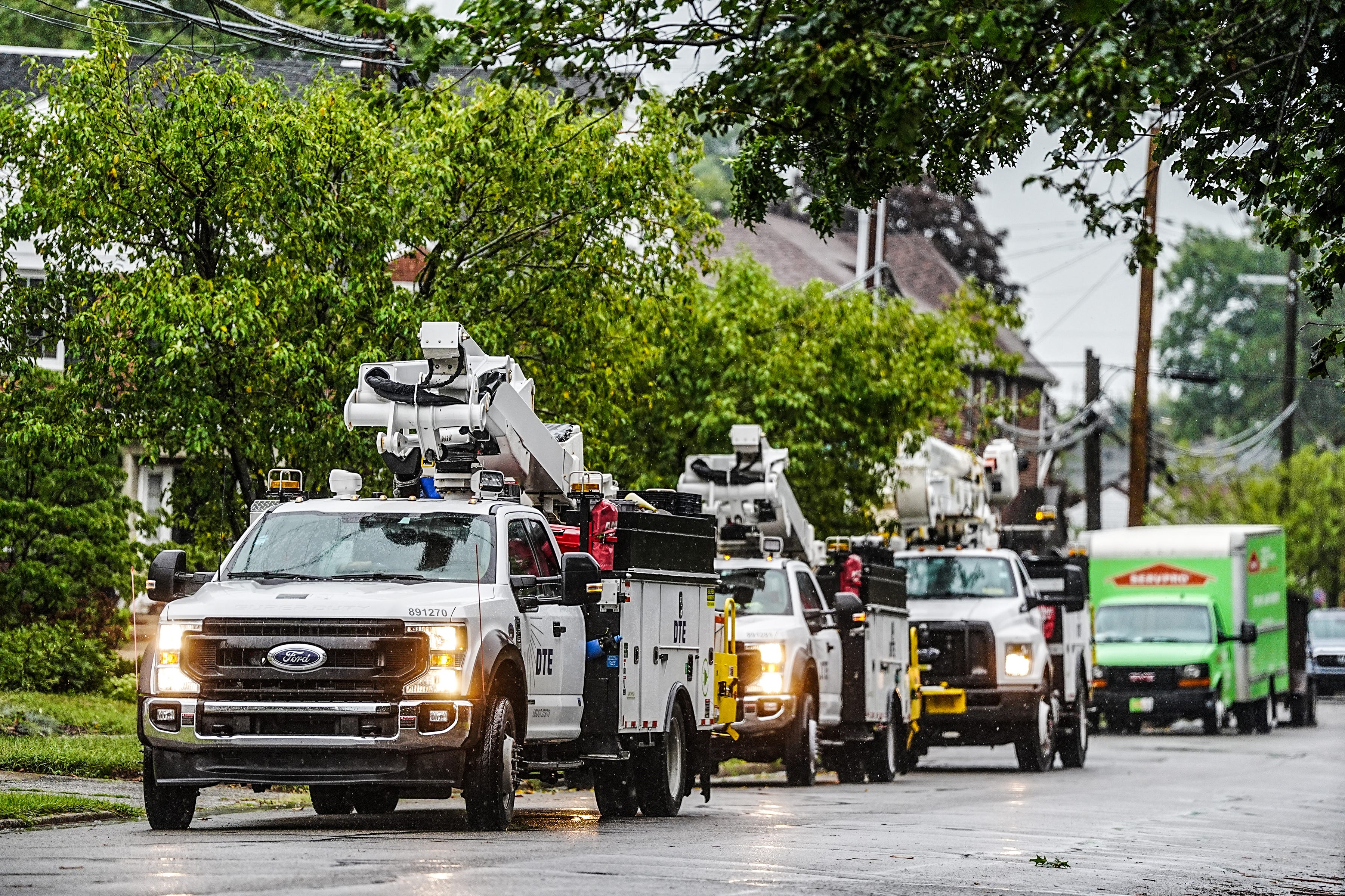 More than 99,000 still without power in Michigan on Saturday morning