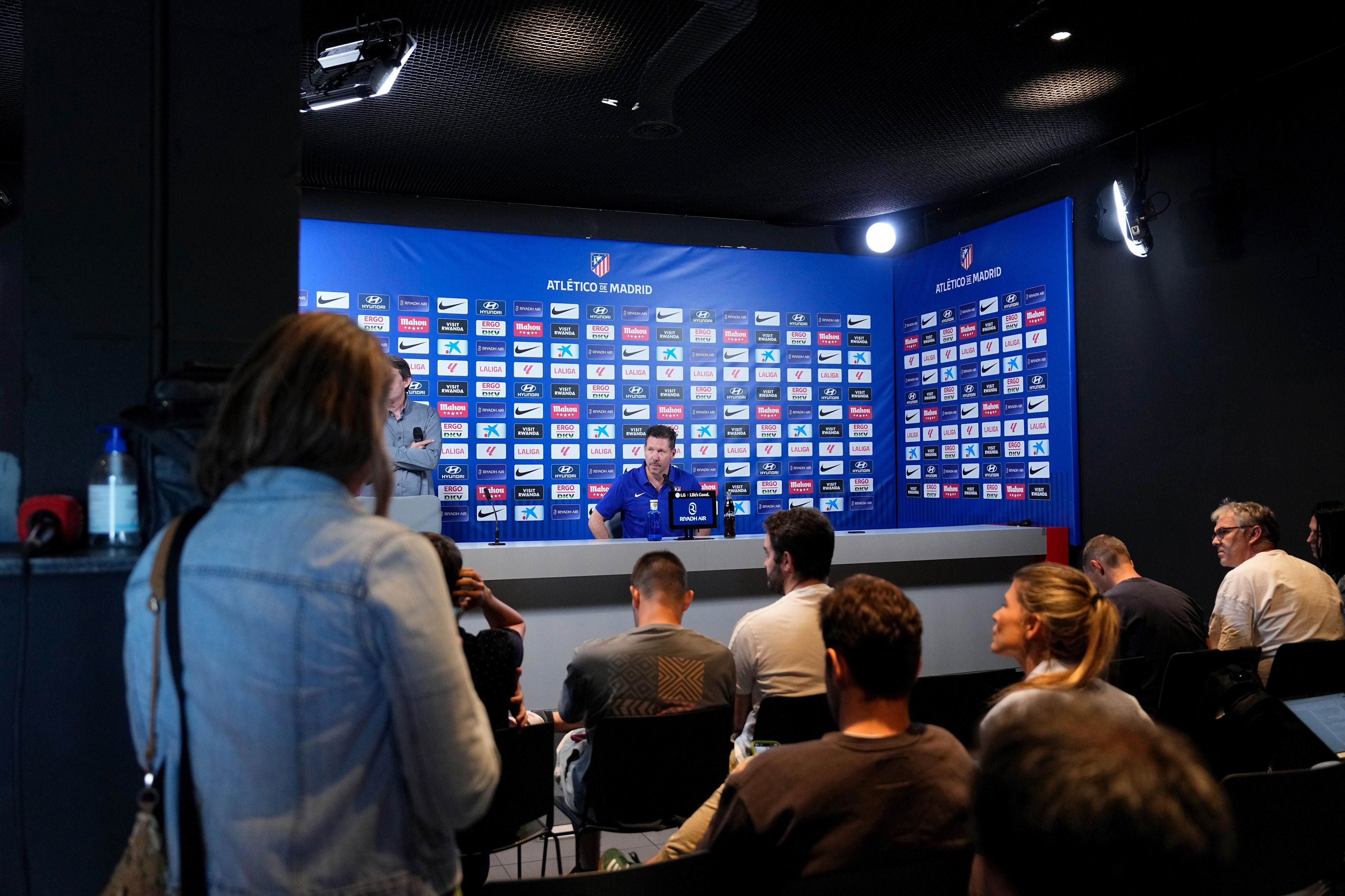 Diego Simeone says Julián Alvarez's next step is 'pure learning'