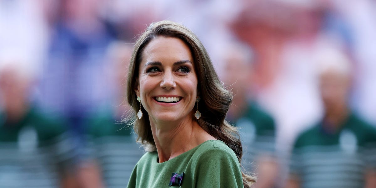 Want to dress like Kate Middleton? Her clothing staples are on sale for Labor Day