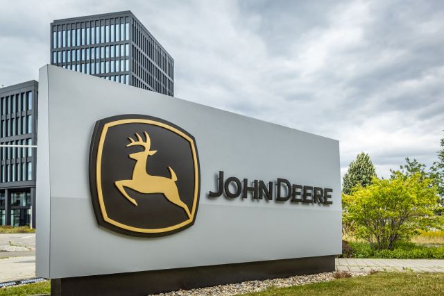 John Deere owners have until Dec. 31 to claim repair settlement, as ...
