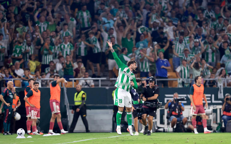 Troy Parrott's first Betis goal stuns Real Madrid