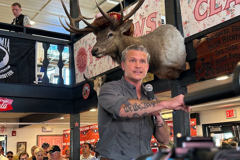 Pete Hegseth reportedly considering 2028 bid, setting up cabinet showdown