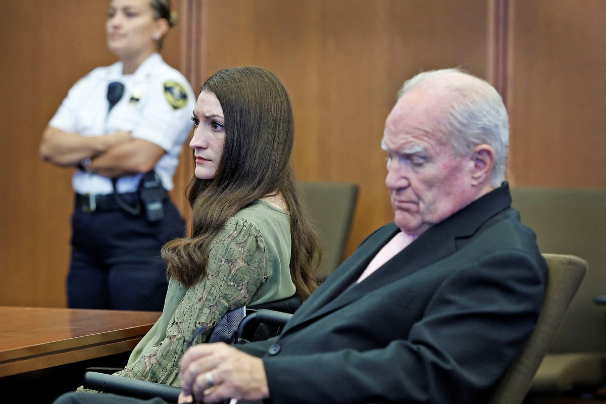 Lindsay Clancy attorney urges judge to acquit her after mistrial