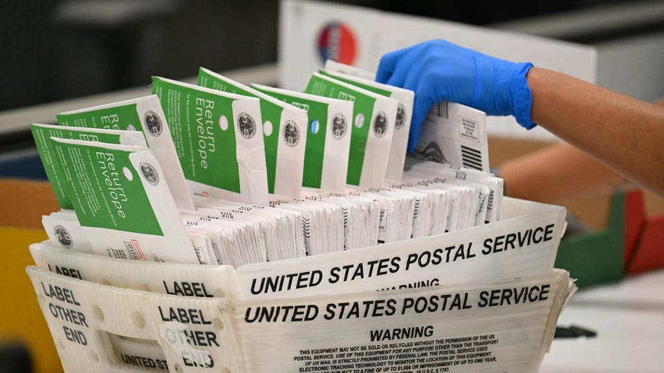 USPS mail-in ballot rule will stay blocked, judge rules—teeing up Supreme Court battle