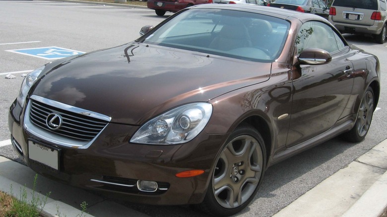 Why did Toyota discontinue the Lexus SC?