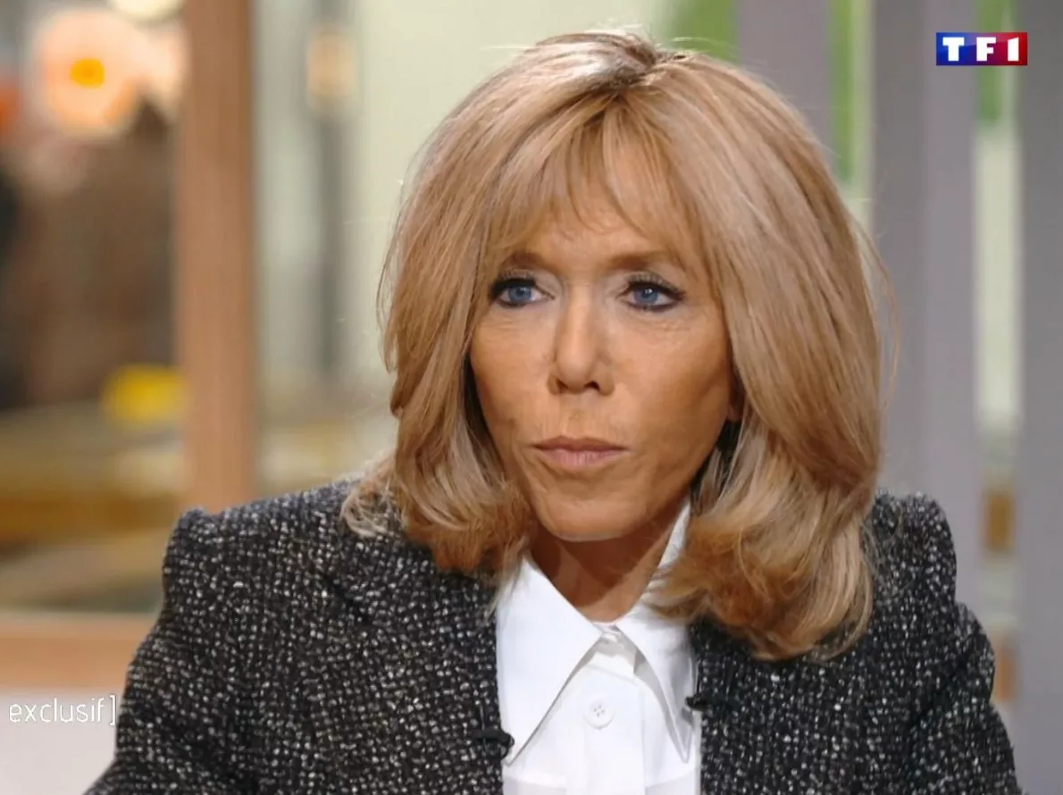 brigitte-macron-amuse-le-10-downing-street-lors-de-la-visite-d-tat