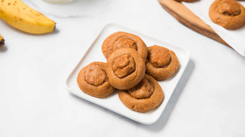 3-ingredient peanut butter thumbprint cookies recipe