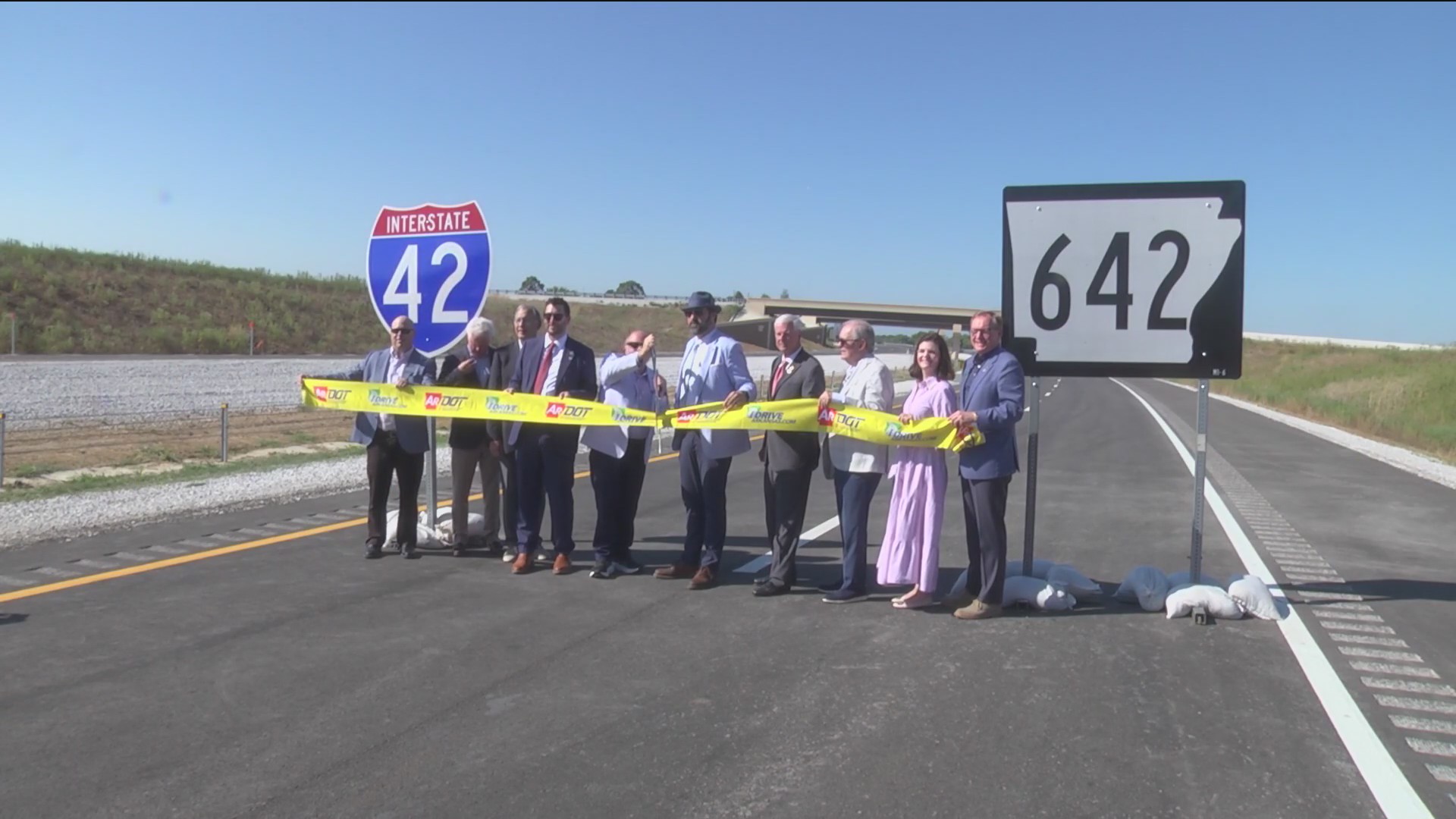 ARDOT cuts ribbon on I-42 and XNA Connector Road