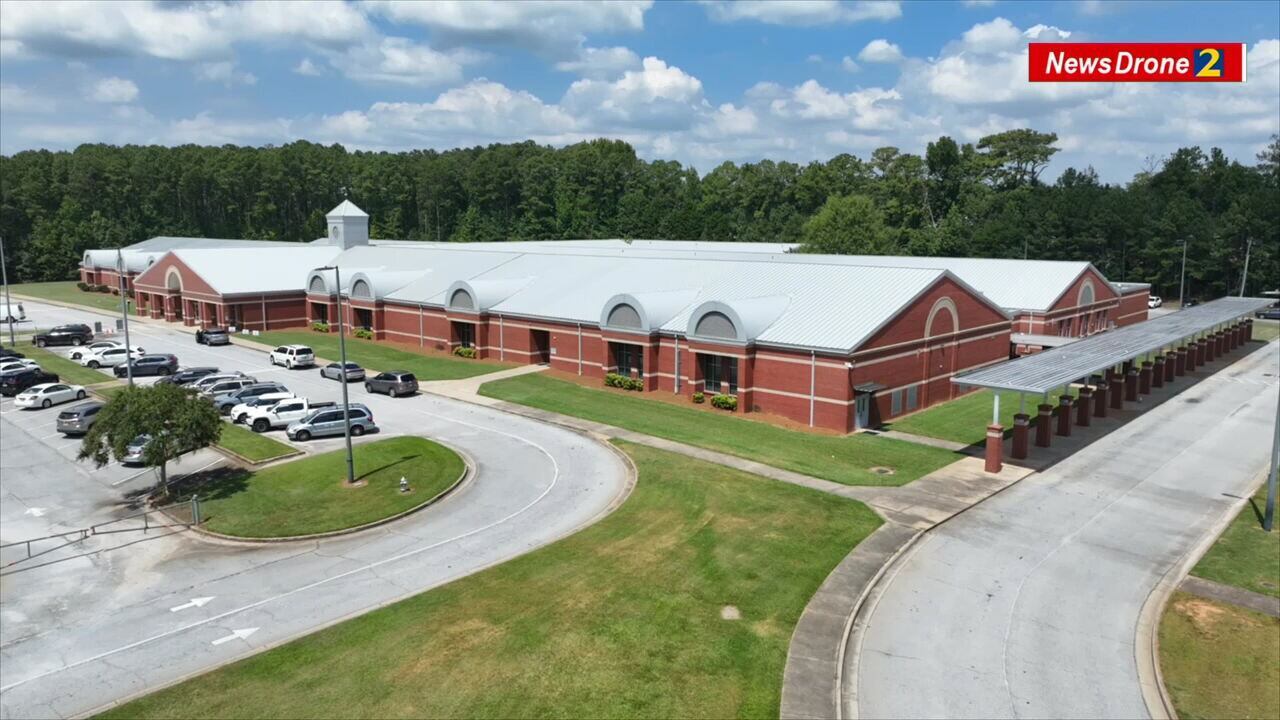 School's air conditioning troubles make hot days difficult for students, staff