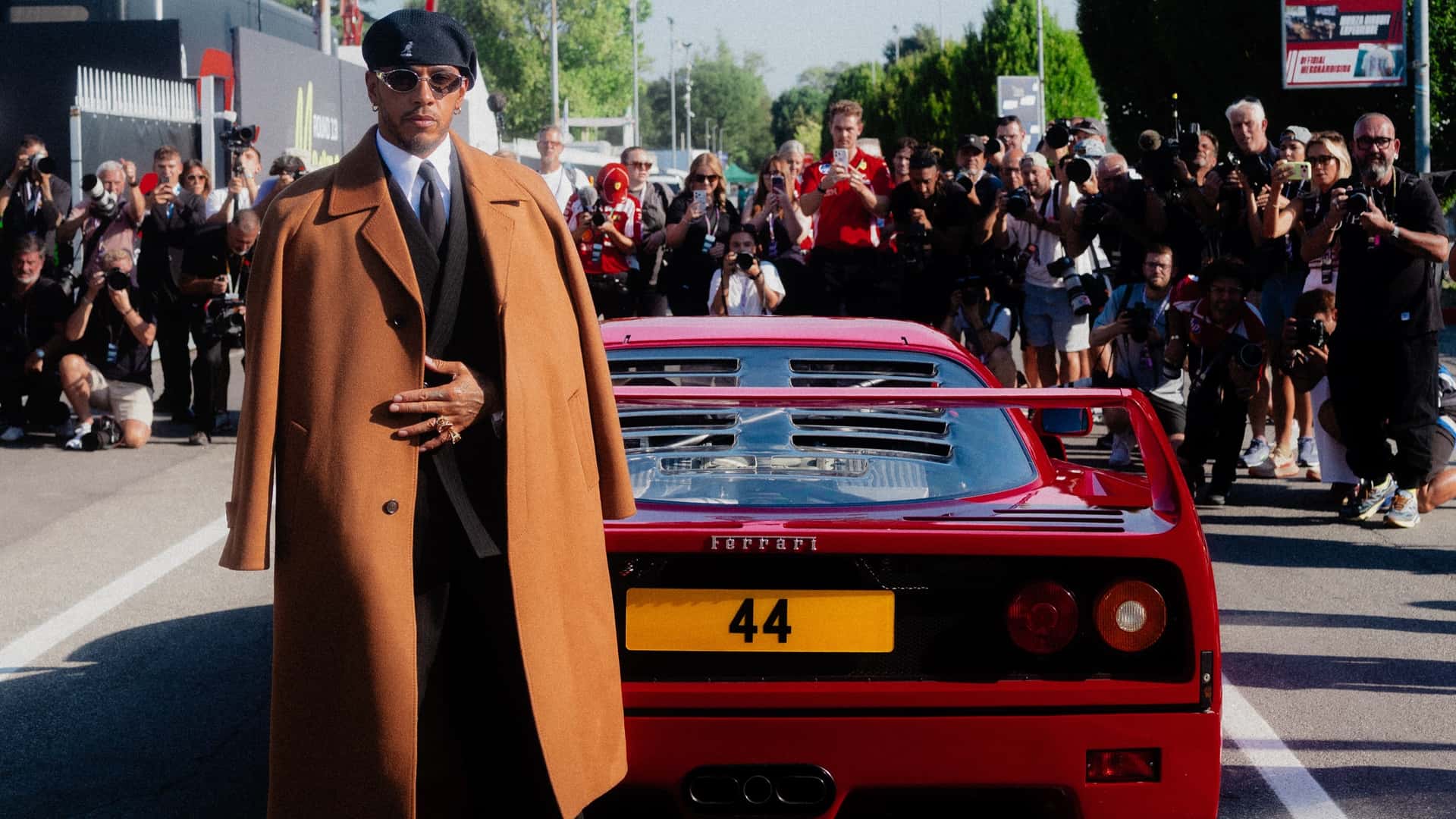 was-it-fate-hamilton-drove-his-ferrari-f40-to-monza-with-44-stamped-on