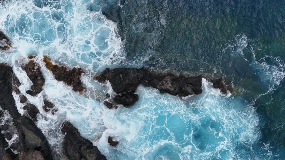 The Mariana Trench is swallowing billions of tons of ocean. Why isn’t ...