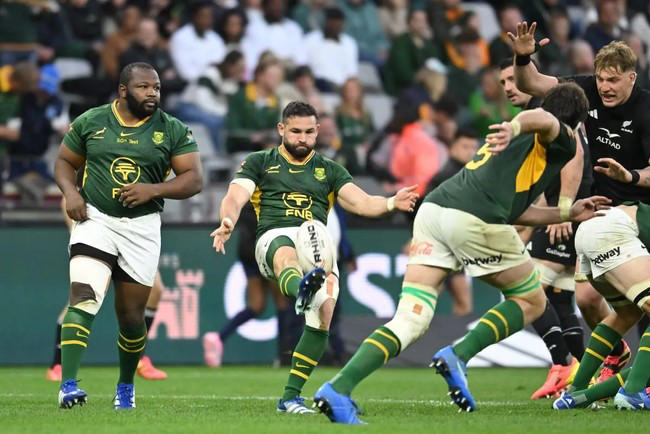 Live updates | Big scrum brings Springboks back into the game against ...