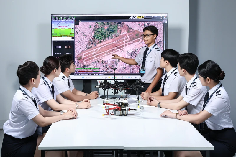 TPHCM: Nhà giáo học tiến sĩ được hỗ trợ gần 640 triệu đồng