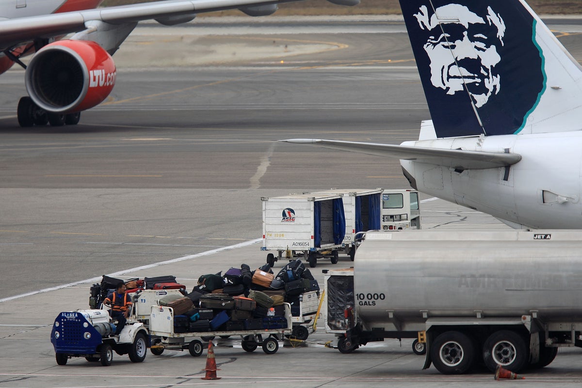 Gallery sues Alaska Airlines over $500,000 in 'ruined' Japanese art