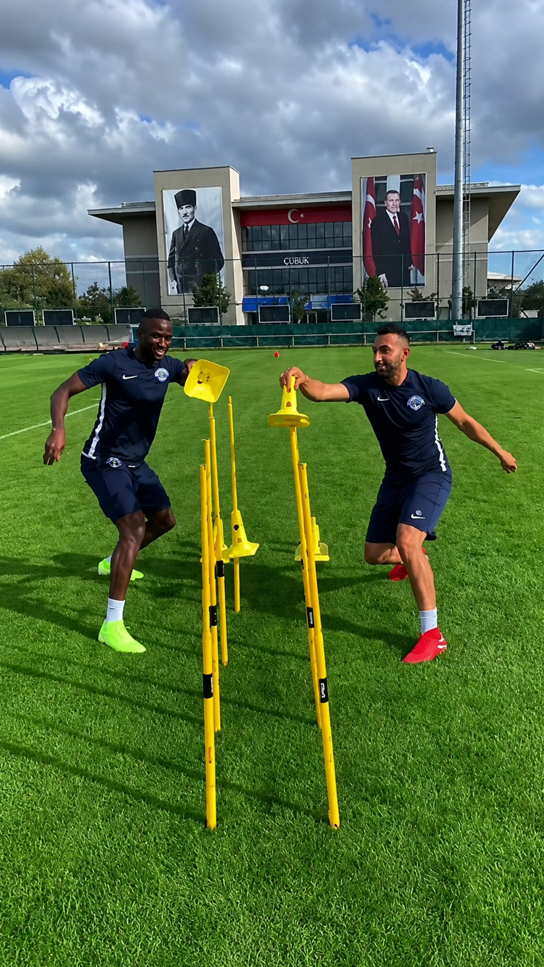 Racing against Jackson Muleka in this fast agility training drill
