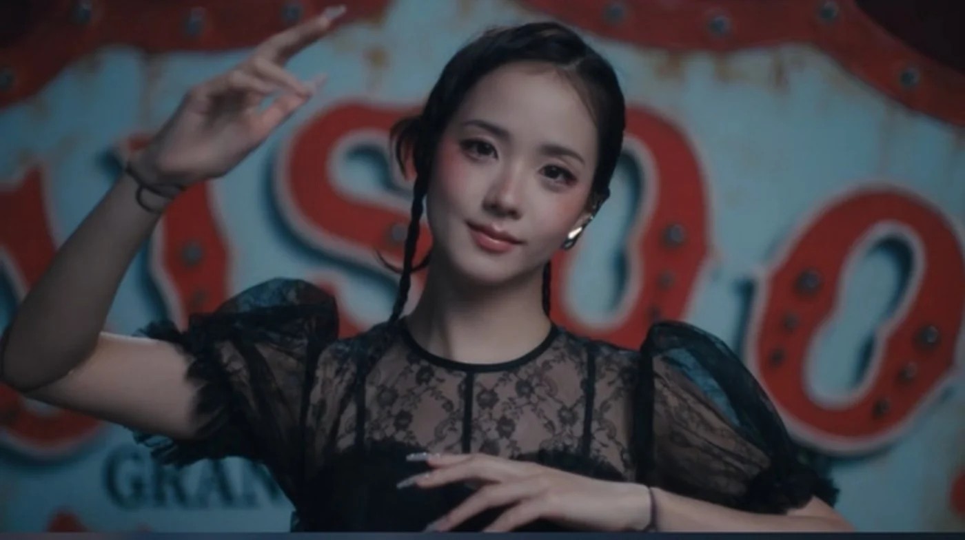 Jisoo BLACKPINK có động thái lớn sau 11 tháng vắng bóng