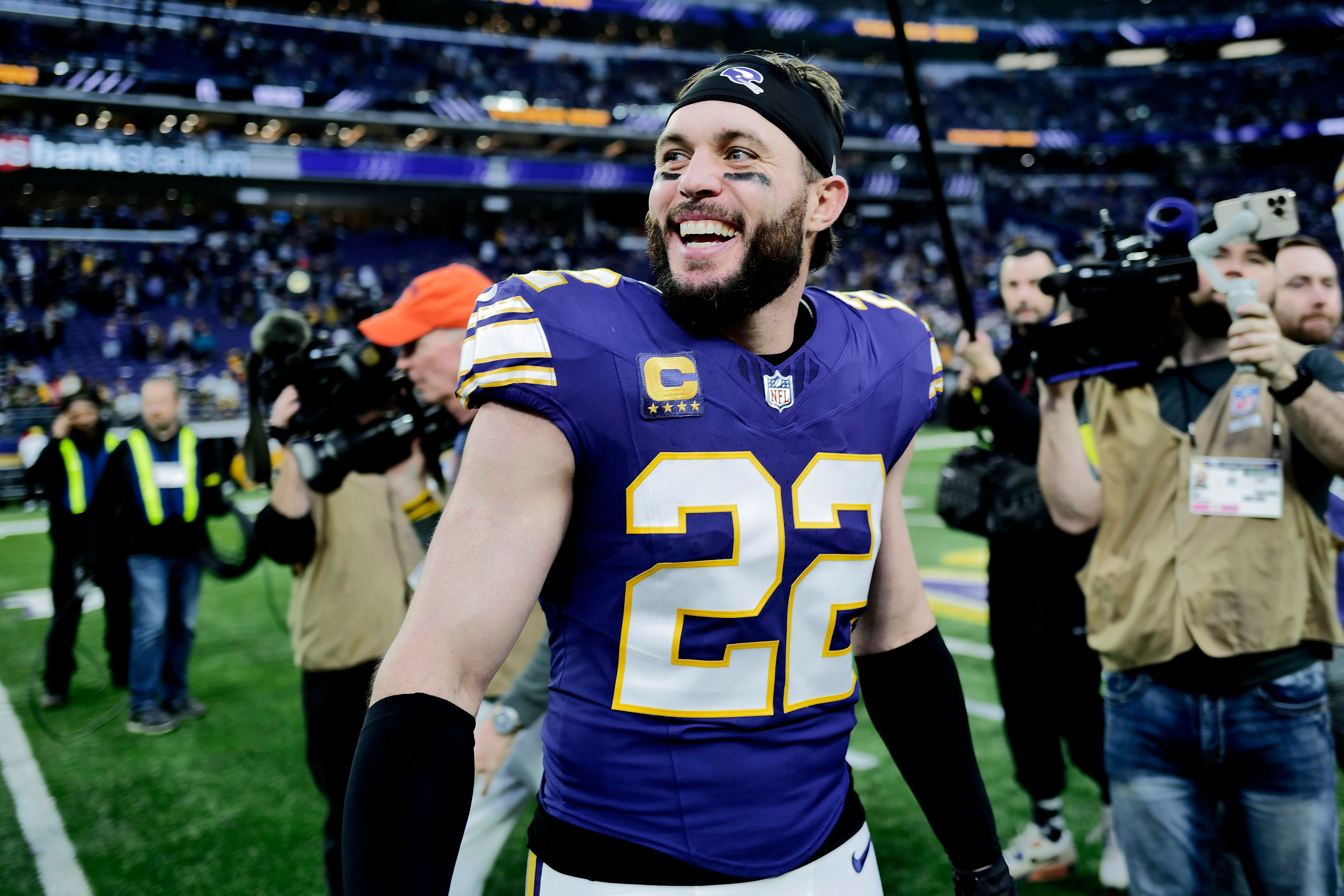 He's back. Harrison Smith returns for 15th season
