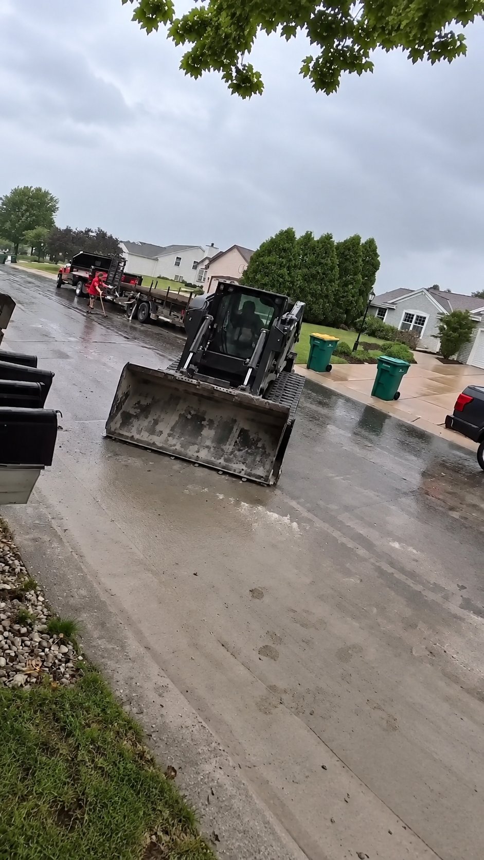 The big bucket has a problem #funny #buckets #challenge