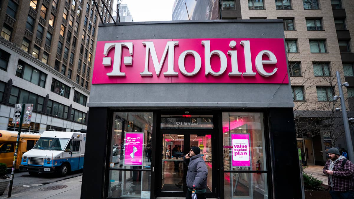 T-Mobile drops new phone plan for customers after raising prices