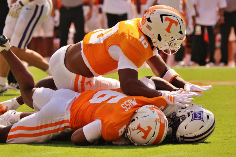 37 Vols debut for Tennessee football against Furman