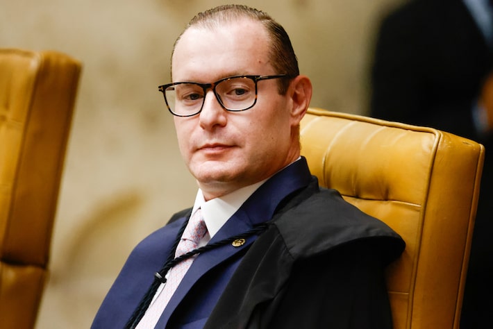 O ministro Cristiano Zanin, do Supremo Tribunal Federal (STF), pediu para a Justi�a Eleitoral do Paran� a responsabiliza��o de envolvidos ap�s o ex-procurador da Lava Jato Deltan Dallagnol (Novo) anexar documentos sigilosos do magistrado em seu processo de registro de candidatura ao Senado. Foto: Wilton Junior/Estad�o