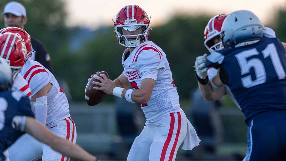 Luke Rubley throws for 319 yards, 4 TDs in Regis Jesuit’s win over ...