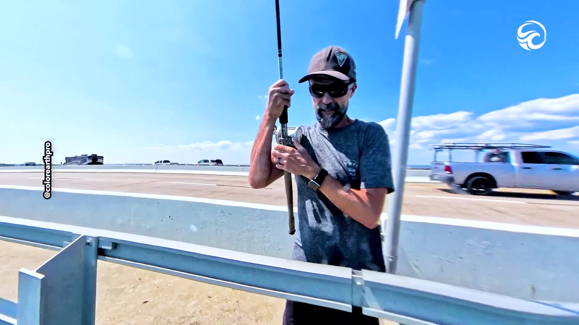 Fisherman gets unusual underwater view with camera on fishing line