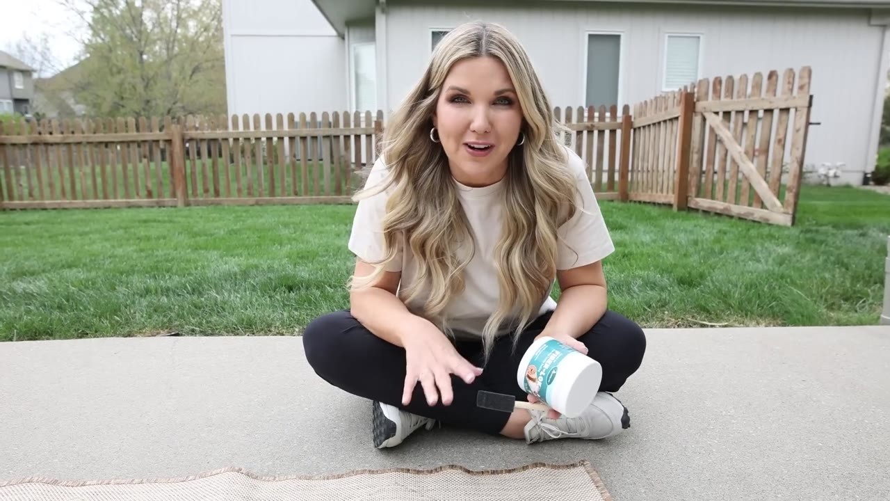 She used 10 simple hacks to make her outdoor space look completely ...