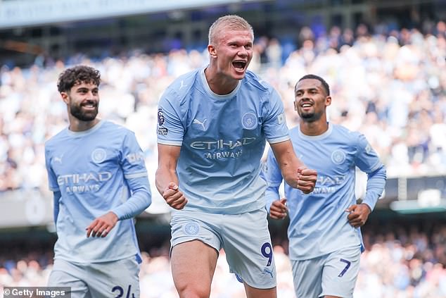 El expresidente del Manchester City afirma que el gasto de 440 millones de libras esterlinas es una burla al reglamento de cargos de la Premier League de 115 libras.