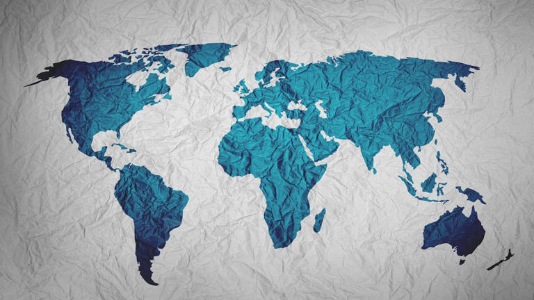 India appears smaller in world map than it really is. Here's why