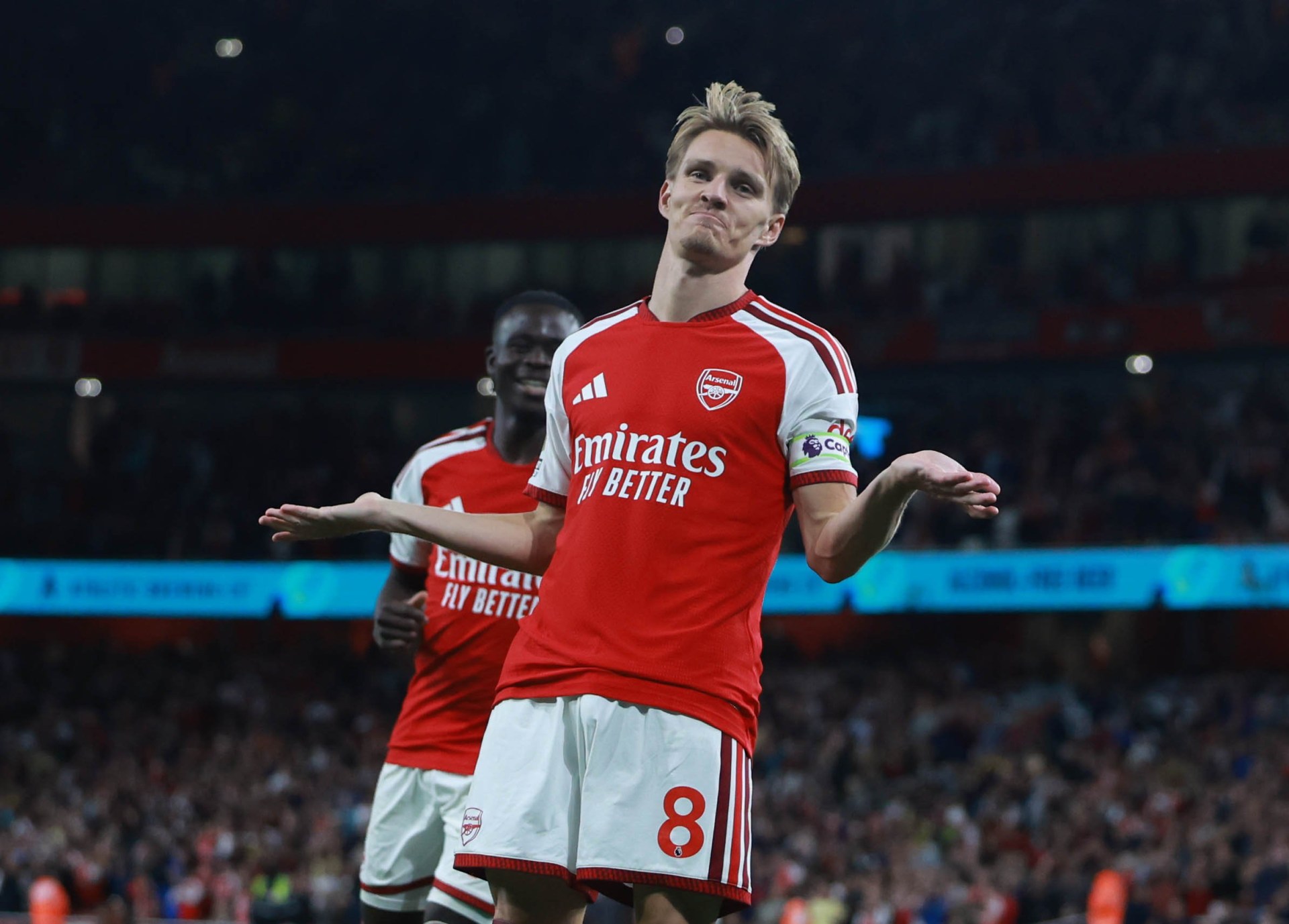 Martin Odegaard envía un mensaje a sus compañeros del Arsenal antes del partido contra el Chelsea.