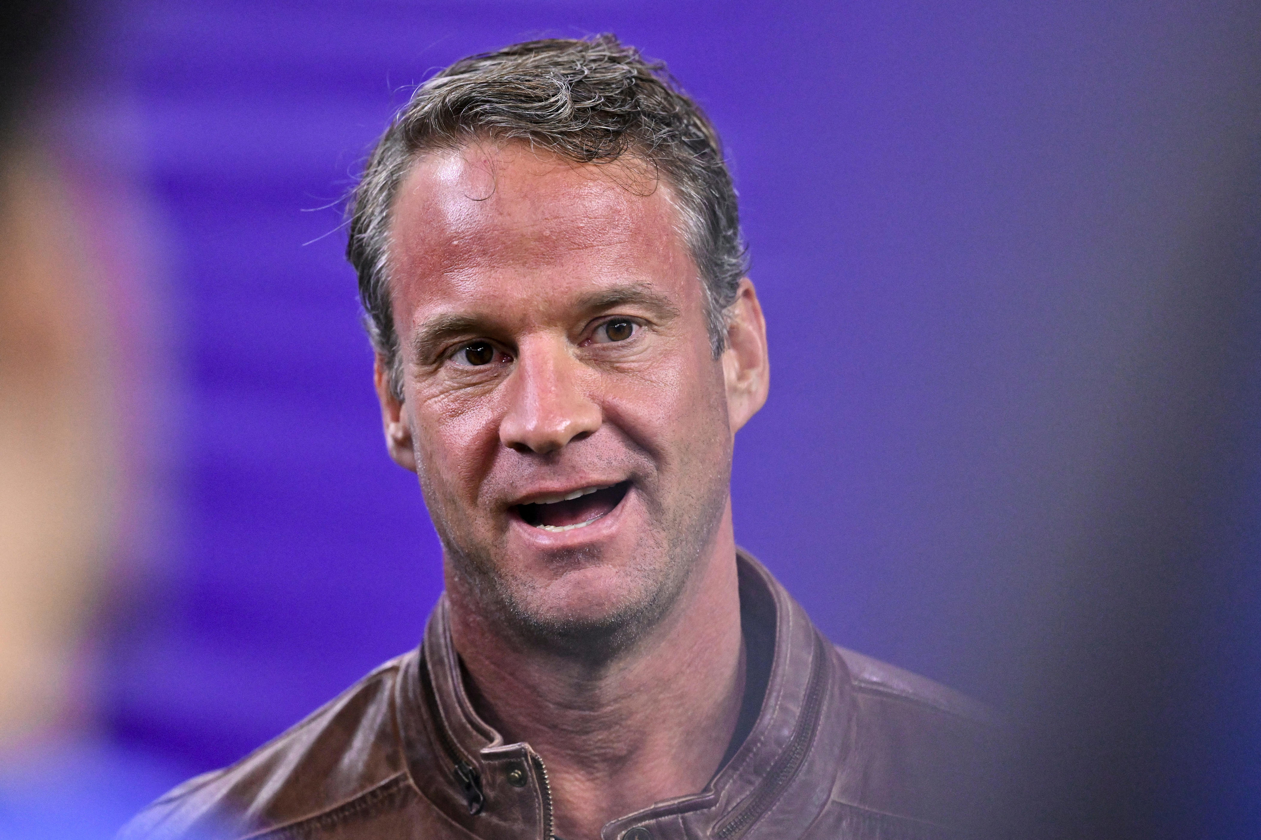 Lane Kiffin's celebrity-filled LSU entrance was so corny