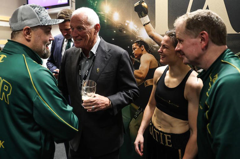 katie-taylor-celebrates-croke-park-win-over-flora-pili-with-those