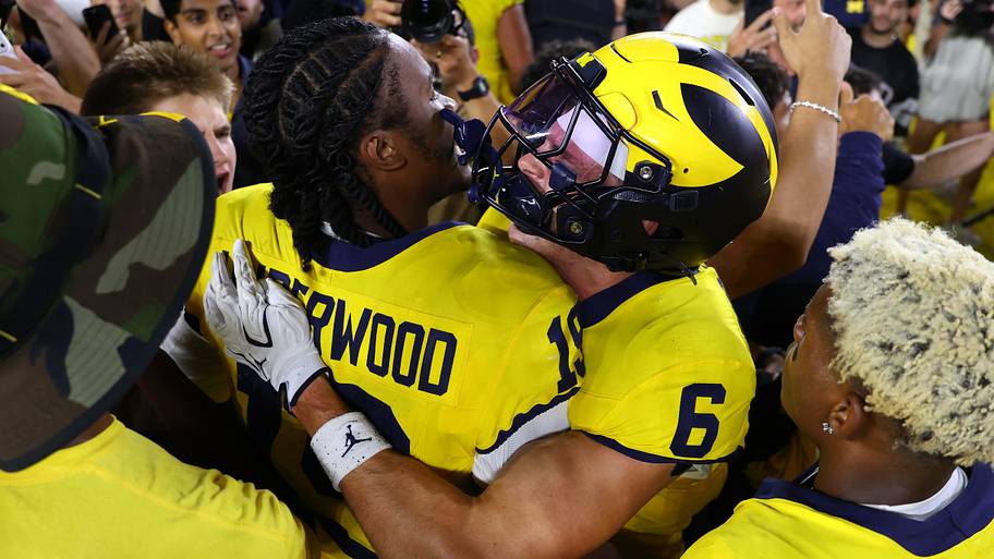 College football rankings: Projected AP Top 25 after Michigan, Oregon ...