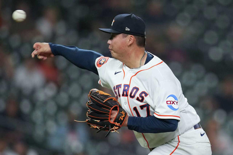 Houston Astros option Kai-Wei Teng to Triple-A, recall Miguel Ullola