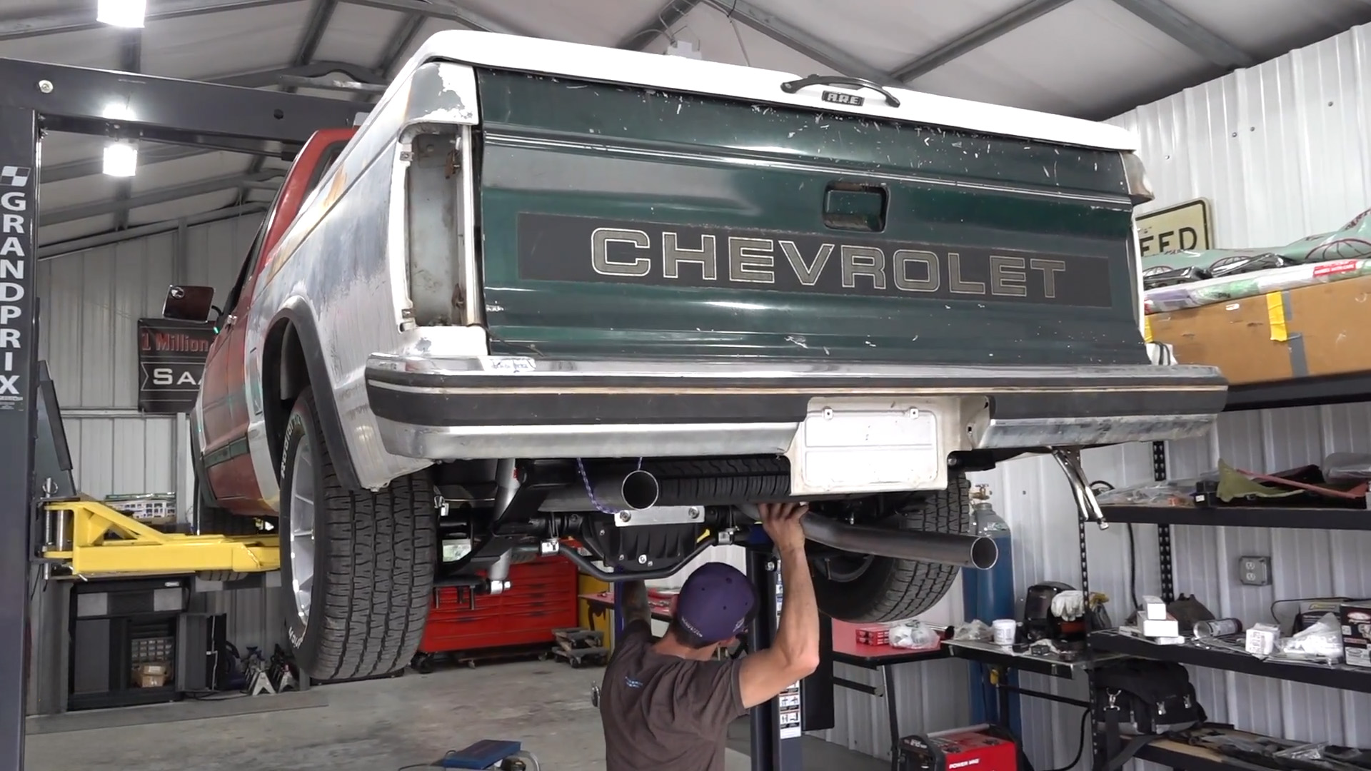 Building a custom exhaust system for this restomod truck