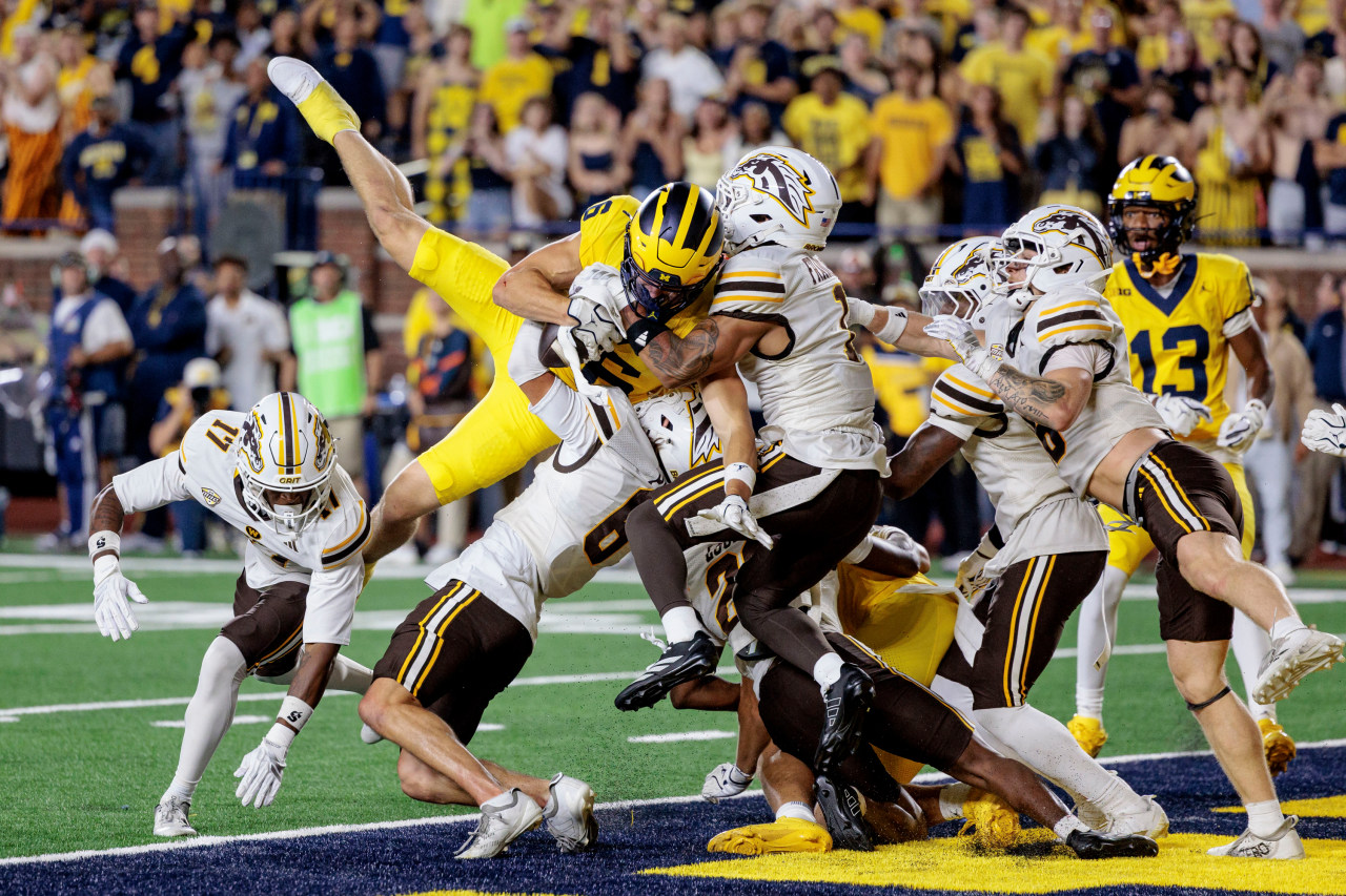 Michigan loses! Wait, Michigan wins! College football rages over last second flip-flop