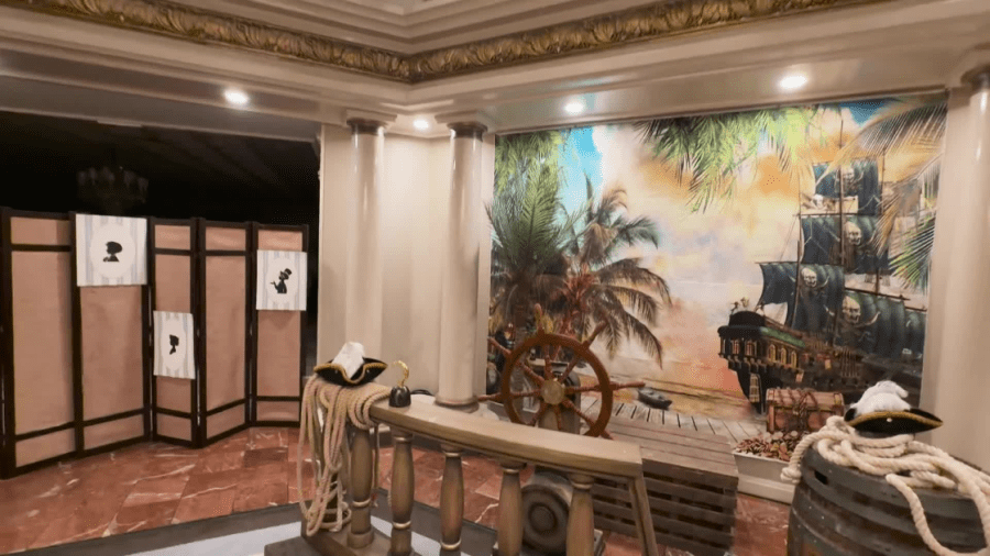 Weekend break: Neverland tea at the Drury Lane Theatre in Oakbrook Terrace