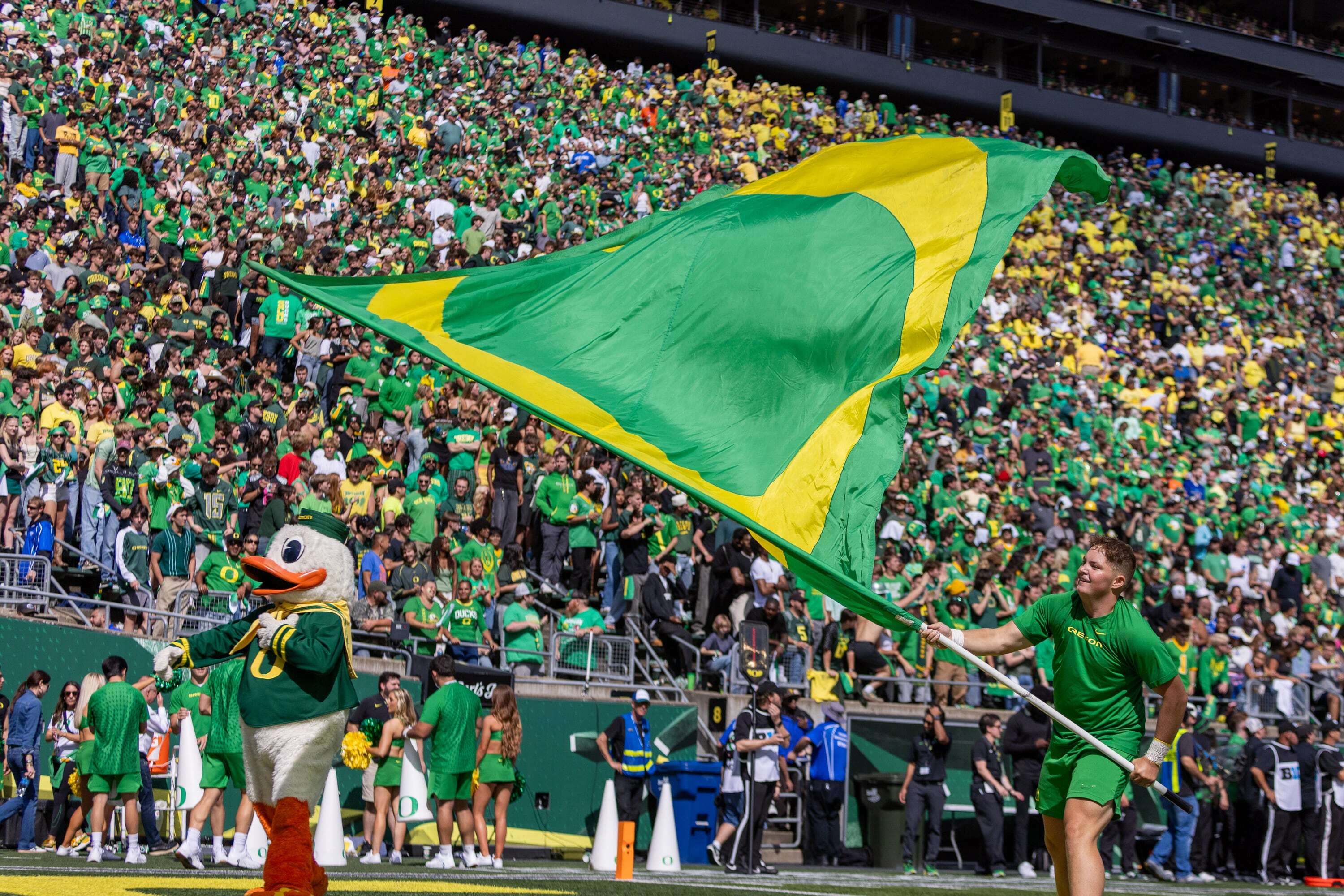 Oregon's sloppy win over Boise State nothing to shout (or ‘Shout') about| Bill Oram