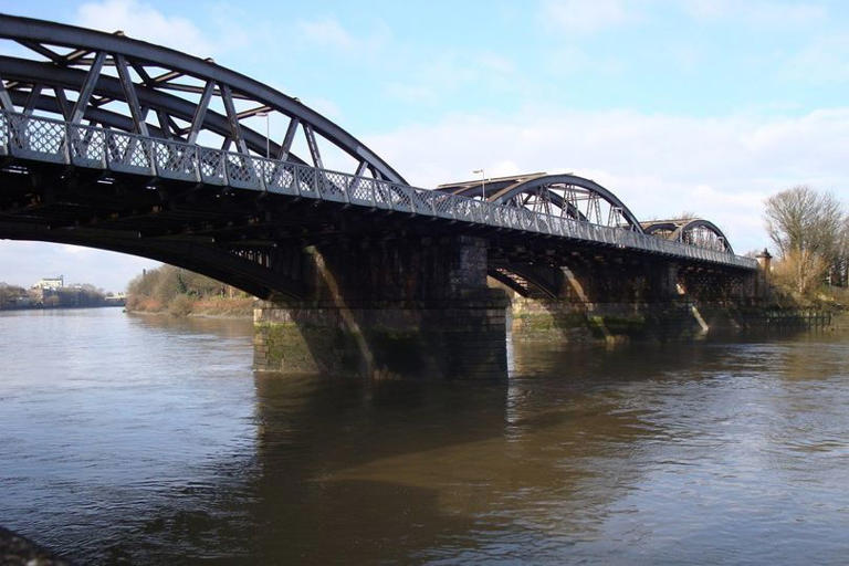 A view of Barnes Bridge on the River Thames