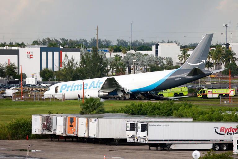 At least 5 dead after Amazon cargo plane crashed at Miami airport