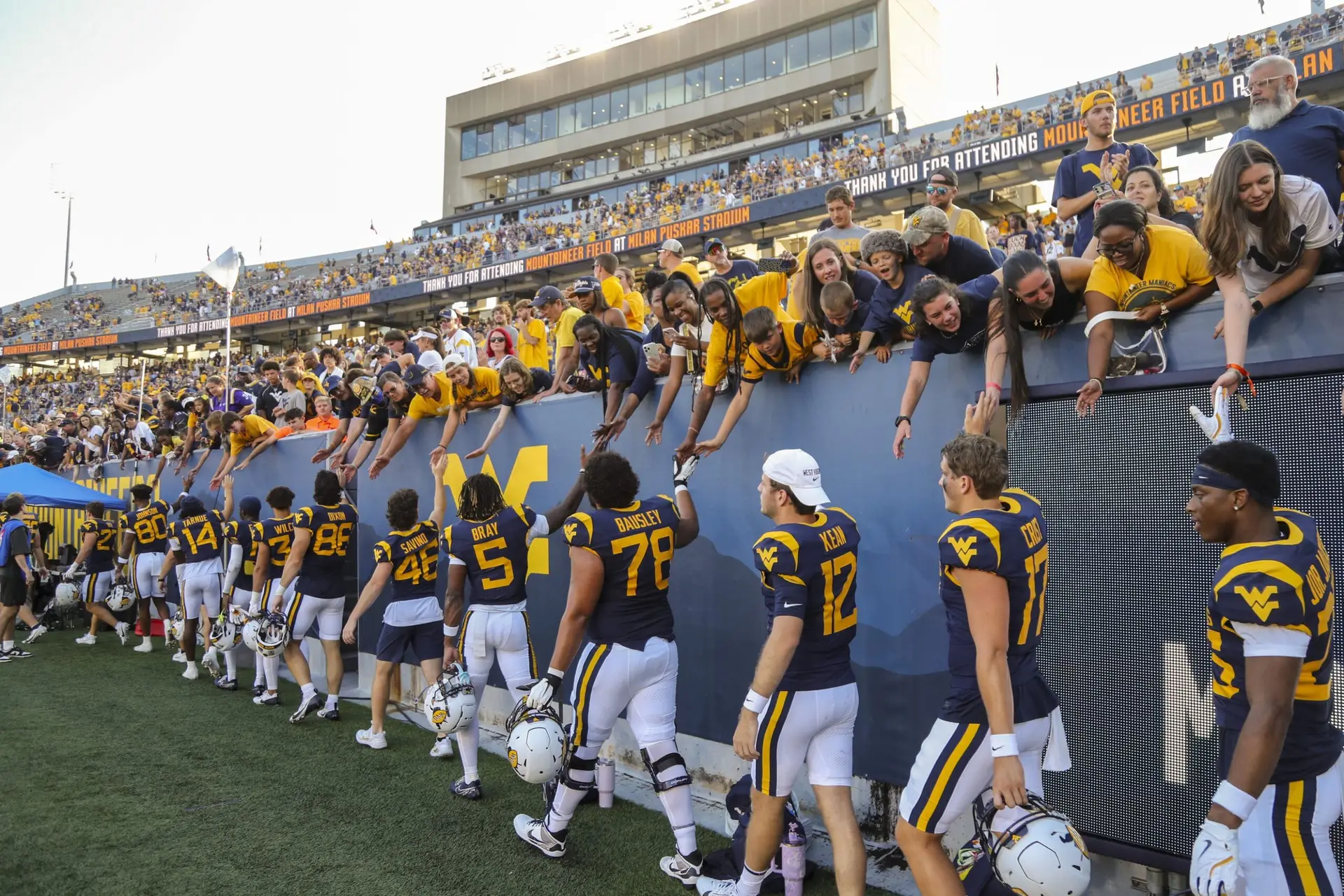 West Virginia Mountaineers: Program retires No. 9 in honor of Pat White