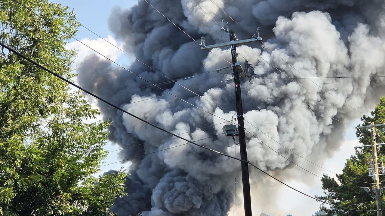Recycling facility fire in South Fulton continues to burn Monday