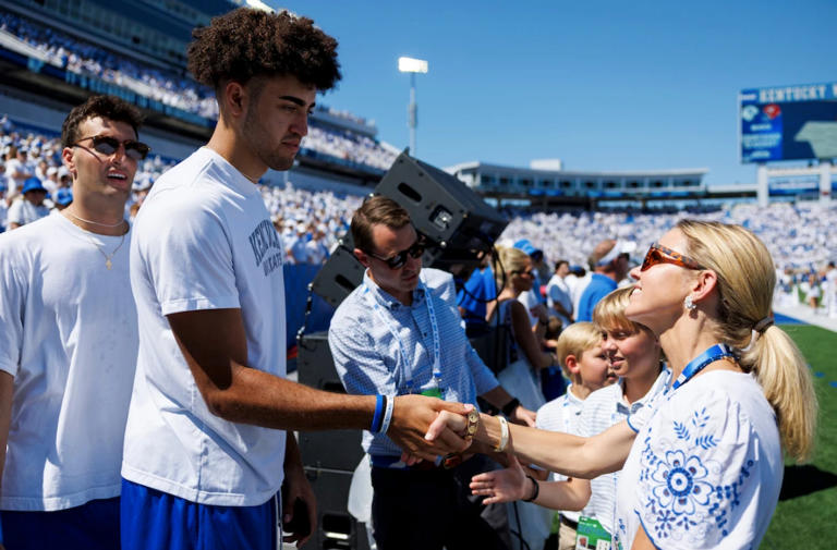 Mark Pope, Kentucky MBB showed up to support Will Stein and UK football