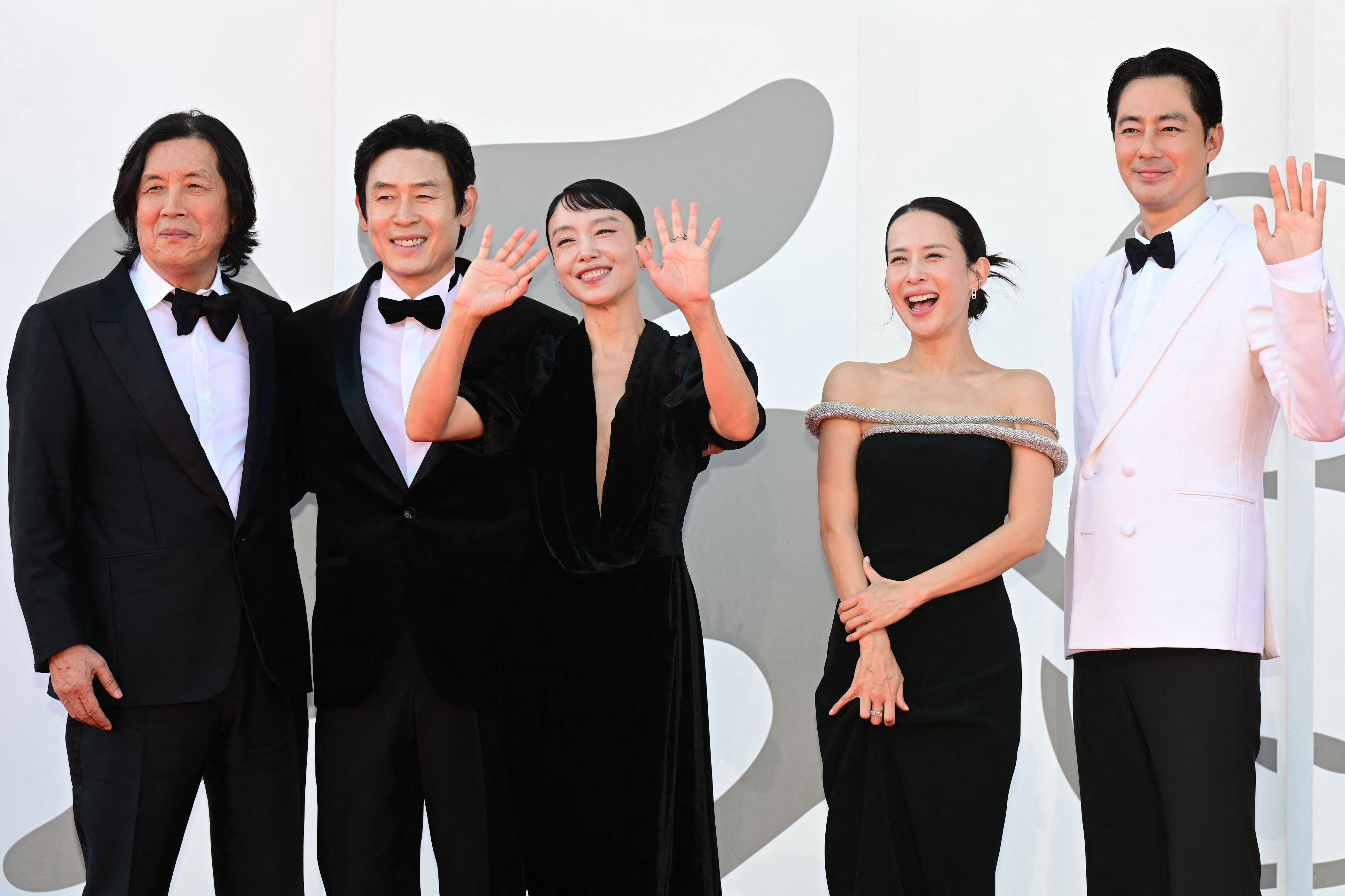 Lee Chang-dong's 'Possible Love' unveiled to excitement and acclaim in Venice