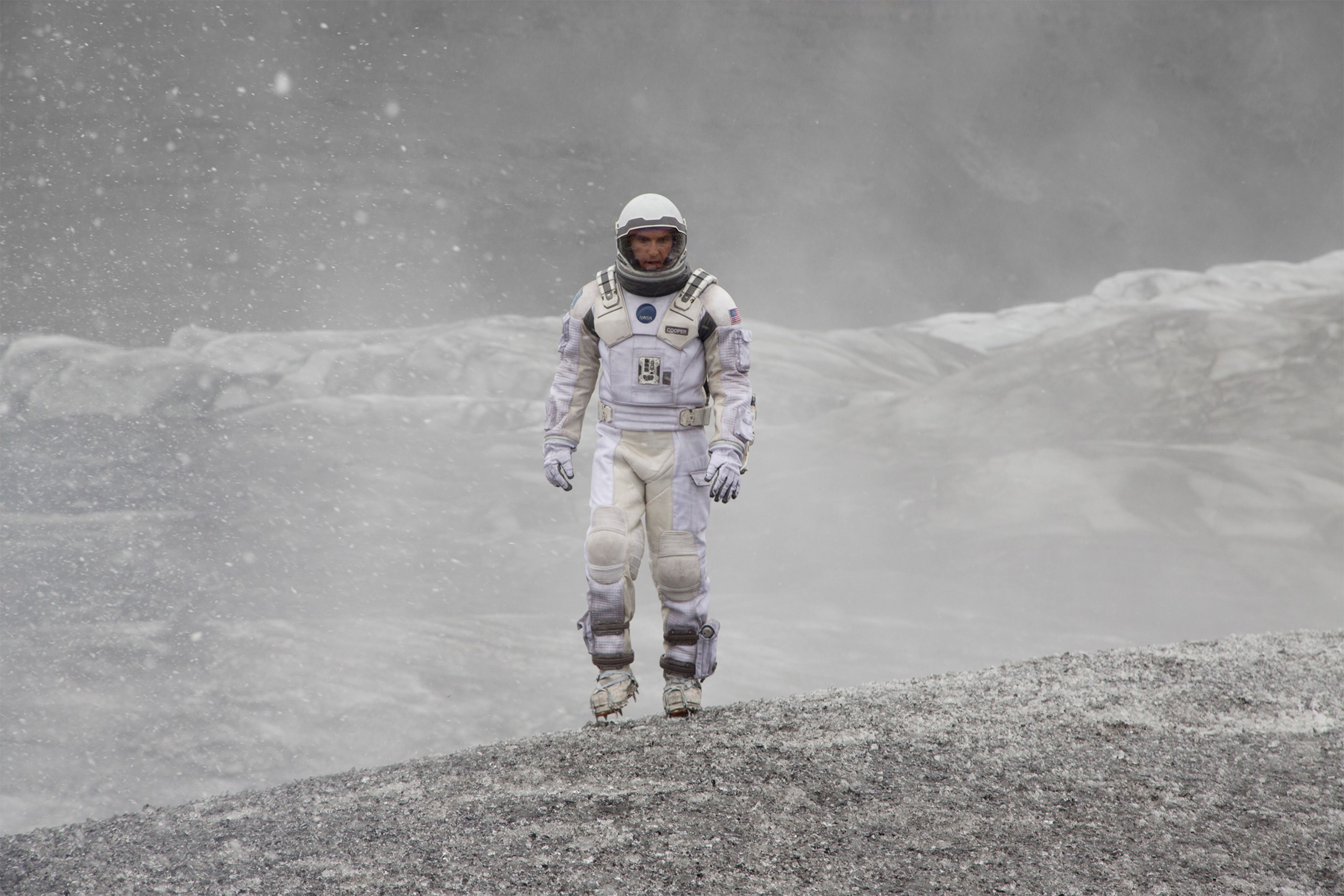 7 huge changes Christopher Nolan made to Interstellar after inheriting ...