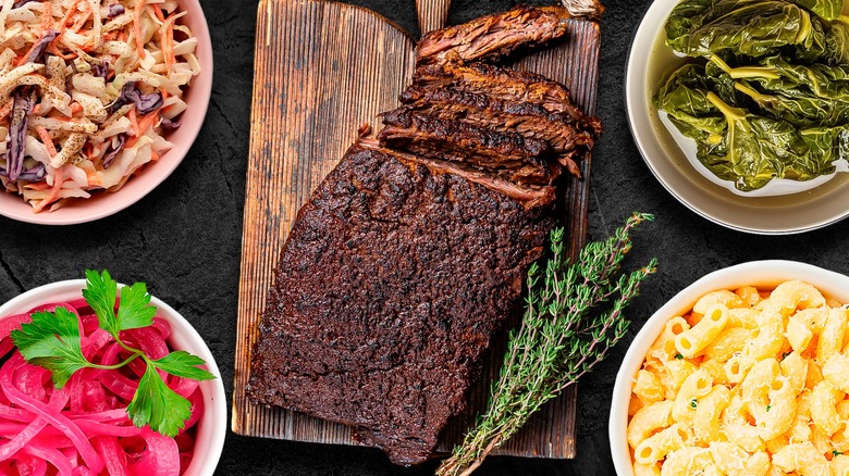 14 absolute best sides to eat with smoked brisket