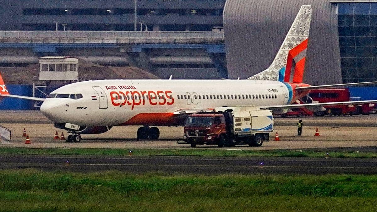 Air India Express flight to Abu Dhabi turns back to Kochi after engine ...