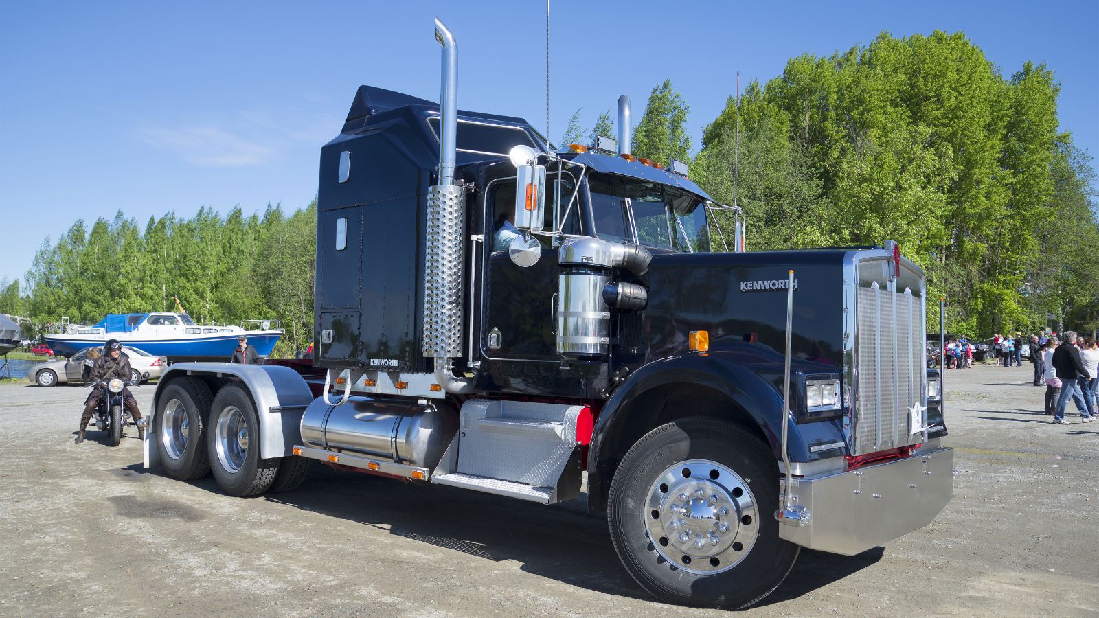 Quebec Truck Fair’s $185,200 International HX520 prize comes with a ...