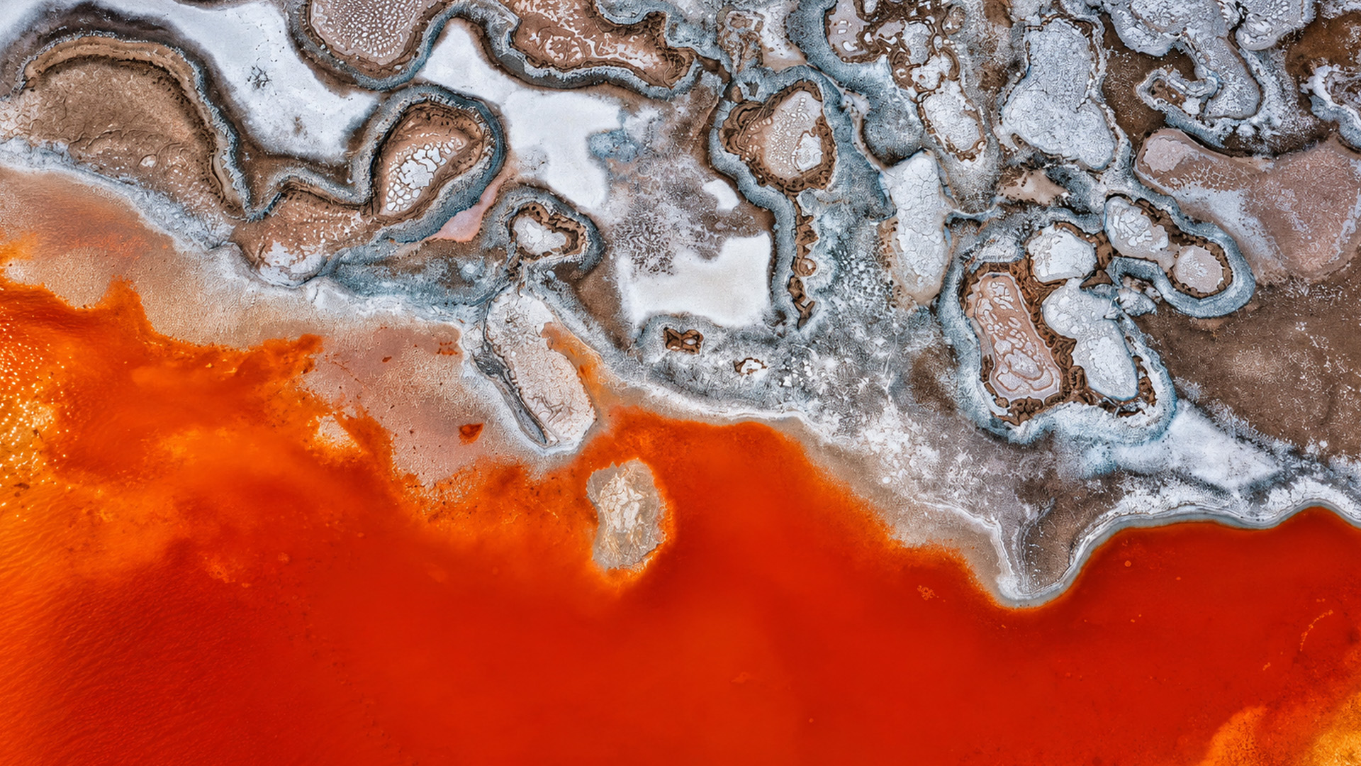 As águas vermelhas da Laguna Colorada